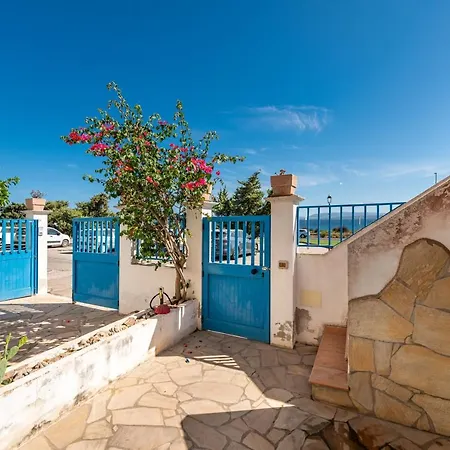 21 Aprile - 1 Ferienhaus Calasetta